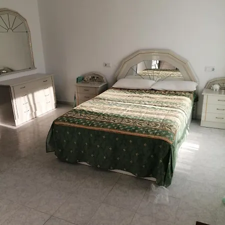 Casas Holiday - Playa Los Locos 2 Hébergement de vacances *